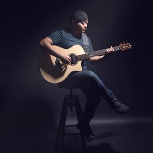 男生脱女生衣服啪啪
